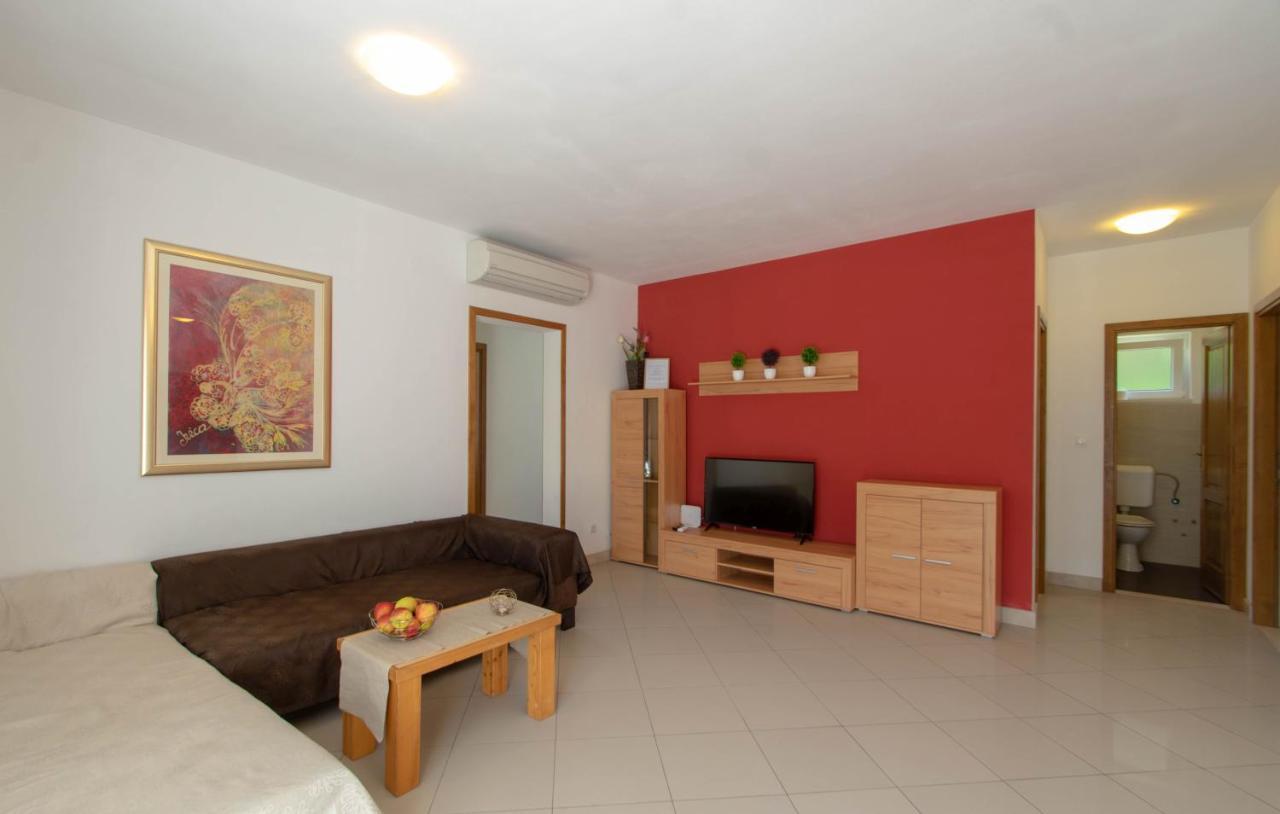 Apartments Valeria Zrnovo Exterior photo