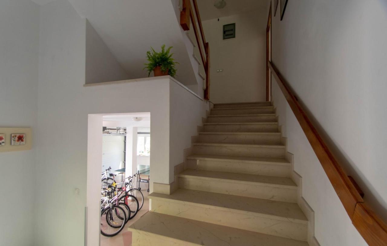 Apartments Valeria Zrnovo Exterior photo